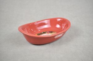 PLAT PYREX SUPREME OVAL ROUGE 26*18CM